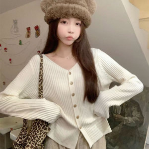 小清新纯色短款小衫tops