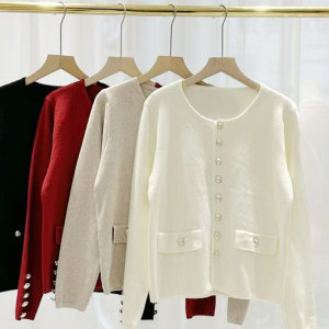 New early spring cardigan short style with a small outer shirt