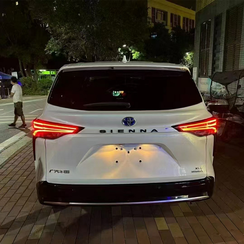 塞纳/格瑞威亚高配尾灯