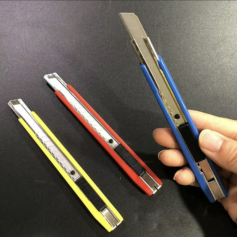 小号美工刀刀架贴膜裁纸刀9mm墙壁纸手工裁纸刀割纸刀