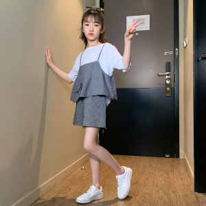夏款中大童女孩假两件纯棉 T 恤短裤运动服