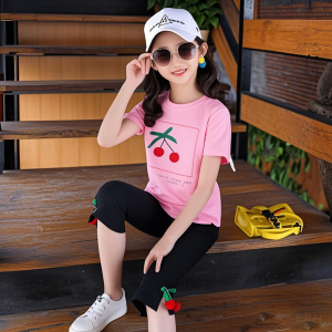 Summer short sleeved set top for children,  summer style,  pure cotton,  and stylish girls