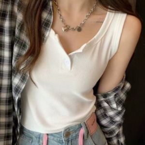 Tank top with camisole for women,  paired with a suit as the base design,  featuring button up oversized slim fit and slimming top for outerwear GY25051764