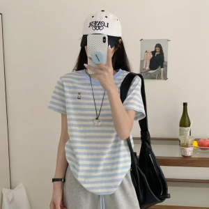 New summer Korean versatile short sleeved striped top with a stylish look GY25051421